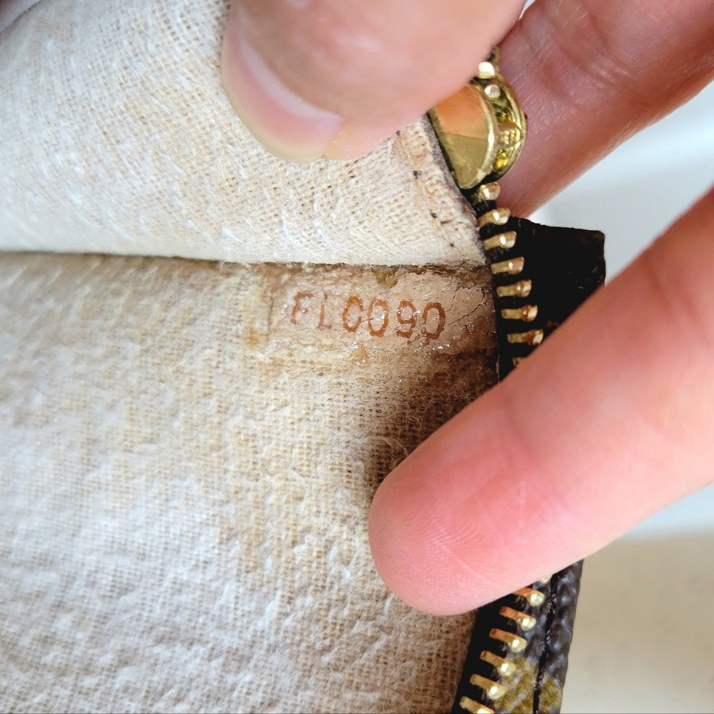 💕LOUIS VUITTON Crossbody - Picture 14 of 14